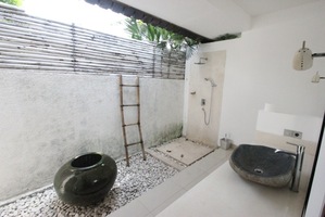  VILLA KUNTI 2 SEMINYAK 