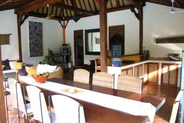  VILLA SAMA2 UMALAS 