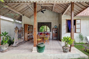  VILLA LIMA KAYU 