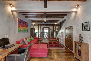  VILLA LIMA KAYU 