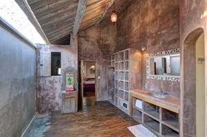  VILLA LIMA KAYU 