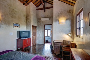  VILLA LIMA KAYU 