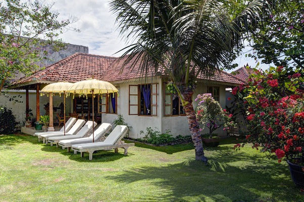  VILLA LIMA KAYU 