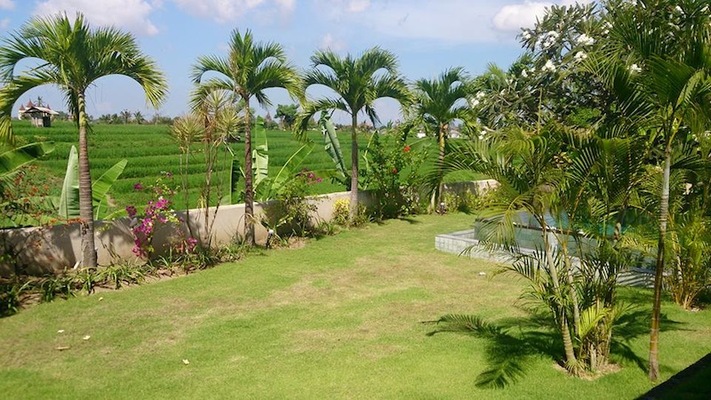  VILLA SAWAHNAT 