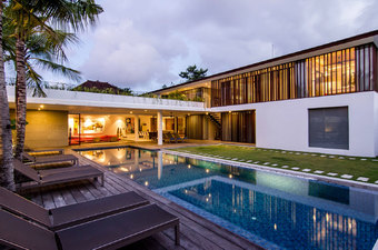  VILLA CHRIS 