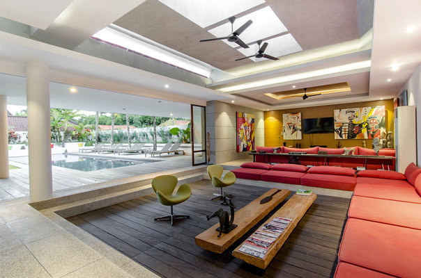  VILLA CHRIS 