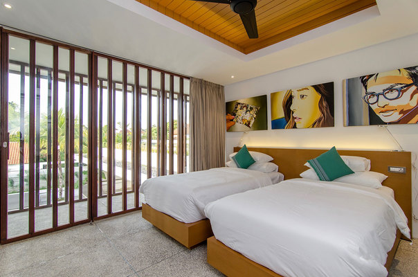  VILLA CHRIS 