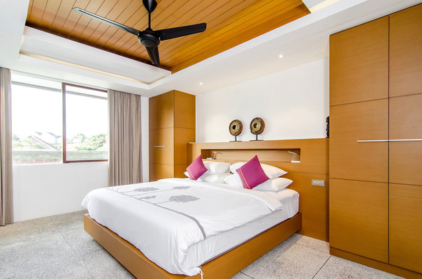  VILLA CHRIS 