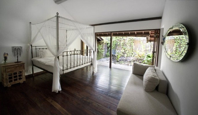  VILLA MADE CANGGU BUWIT 