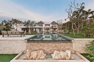  VILLA CEMAGI CANGGU 