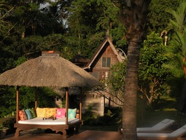  VILLA MADE CANGGU BUWIT 