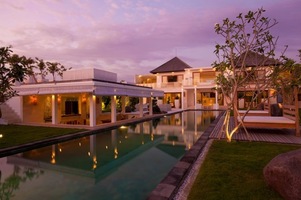  VILLA CEMAGI CANGGU 