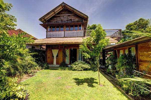  VILLA JOGLO UMALAS 