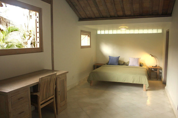  VILLA KAYU KAYU UMALAS 