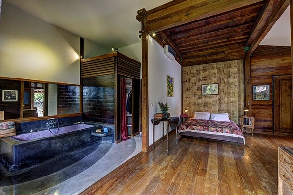  VILLA JOGLO UMALAS 