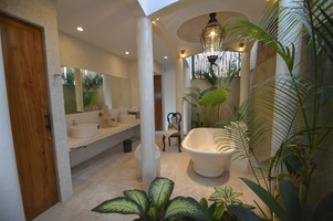  VILLA CASABLANCA SEMINYAK 