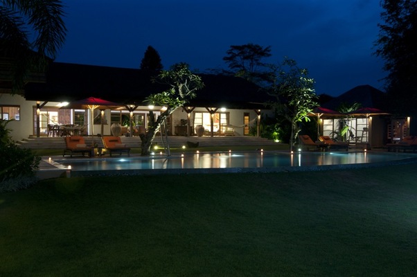  VILLA AKAYA CANGGU 