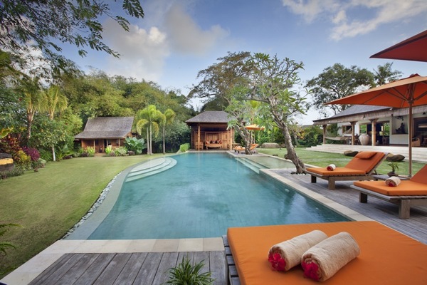  VILLA AKAYA CANGGU 