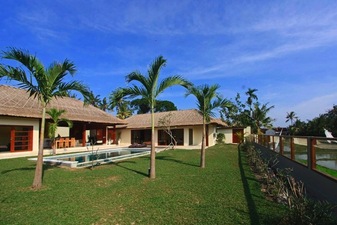  VILLA CANTIK 