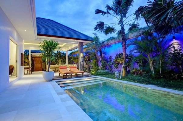  VILLA JONAS SEMINYAK 