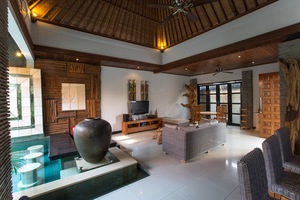  VILLA TAMANSARI KEROBOKAN 