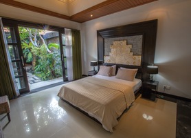  VILLA TAMANSARI KEROBOKAN 