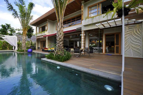 VILLA LYS UMALAS