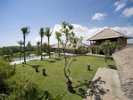  VILLA PANTAI CANGGU 