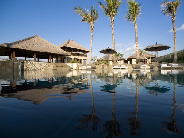  VILLA PANTAI CANGGU 