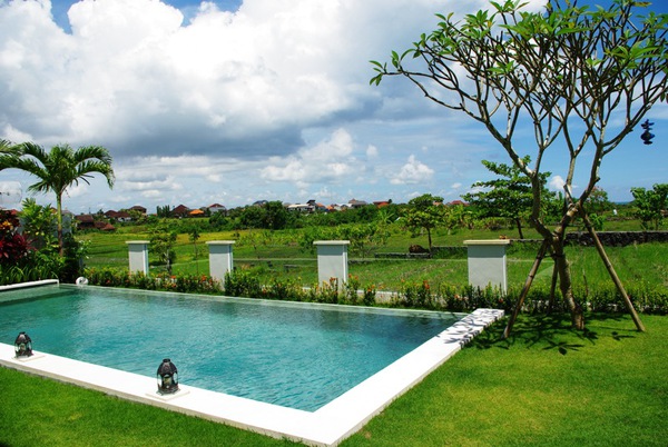  VILLA BATU PUTIH CANGGU 