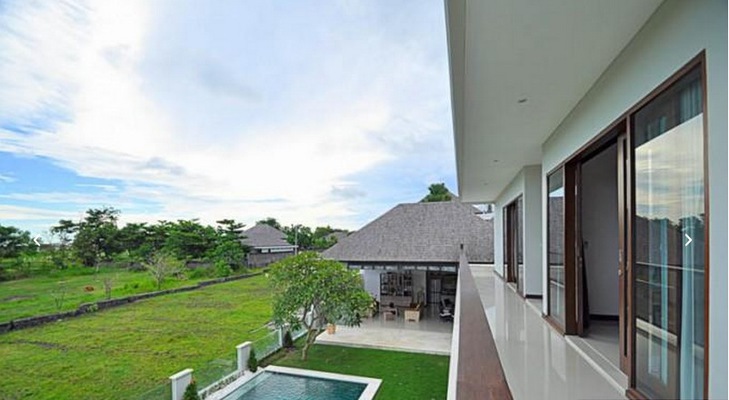  VILLA BATU PUTIH CANGGU 