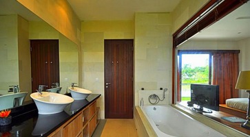  VILLA BATU PUTIH CANGGU 