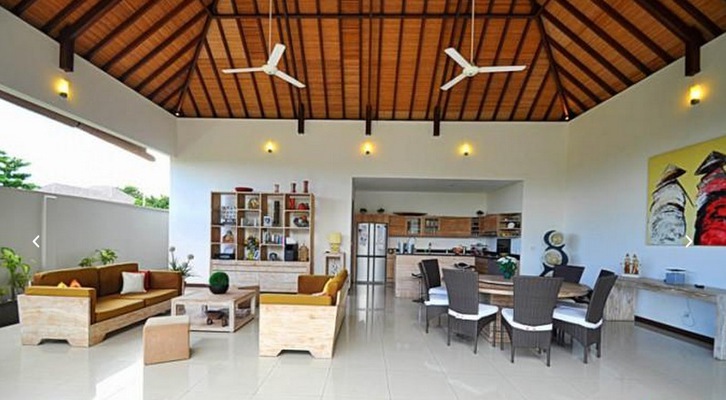  VILLA BATU PUTIH CANGGU 