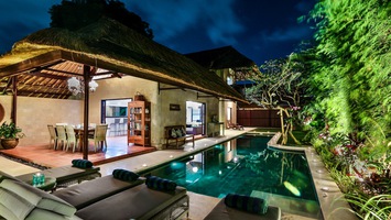  VILLA ELLO SEMINYAK 