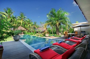  VILLA MANSON CANGGU 