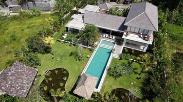  VILLA MANSON CANGGU 