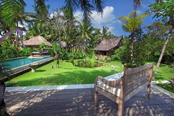  VILLA MANSON CANGGU 