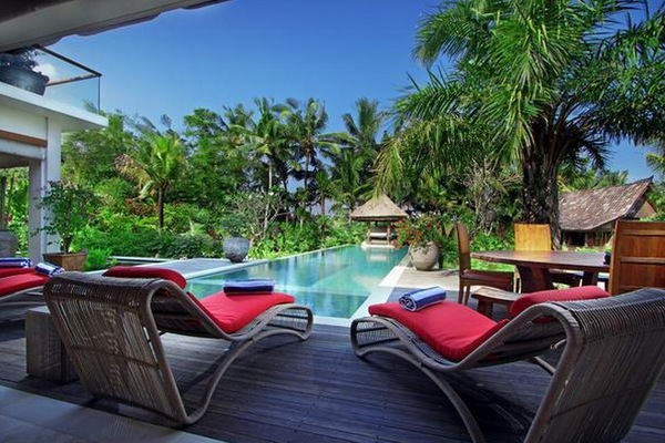  VILLA MANSON CANGGU 