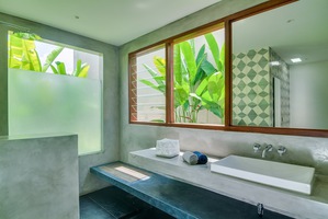  VILLA IN BRAWA CANGGU 