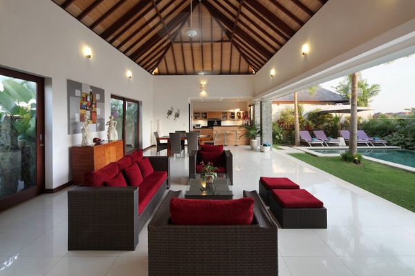  VILLA BATU PUTIH CANGGU 