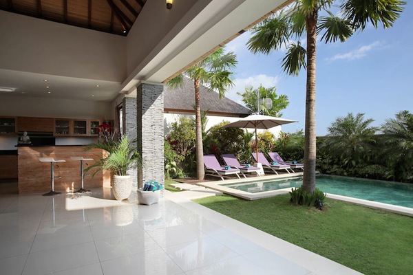  VILLA BATU PUTIH CANGGU 