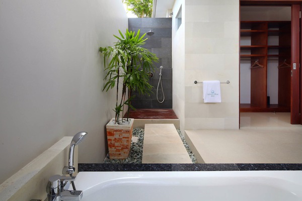  VILLA BATU PUTIH CANGGU 