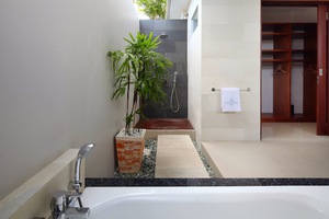  VILLA BATU PUTIH CANGGU 