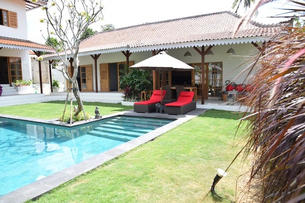  VILLA COLONIALE CANGGU 