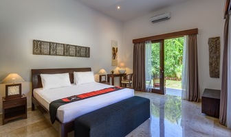  VILLA ARMIN CANGGU 