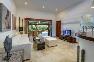  VILLA ARMIN CANGGU 