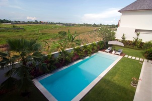  VILLA CANTIK CANGGU 