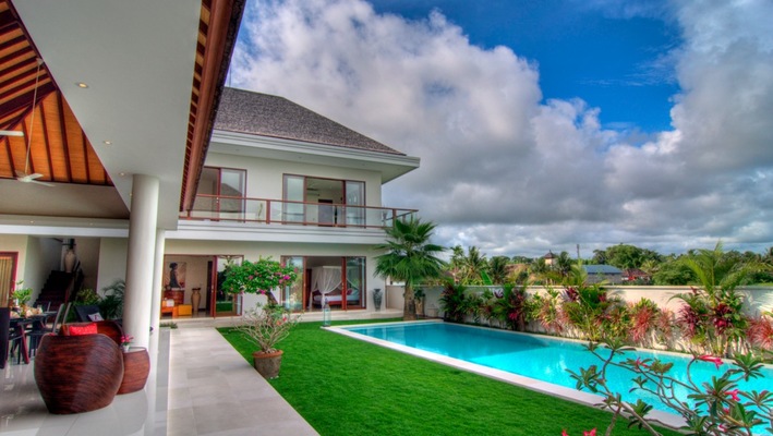  VILLA CANTIK 3 CANGGU 