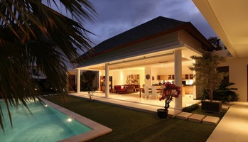  VILLA CANTIK CANGGU 