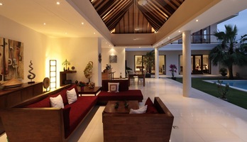  VILLA CANTIK CANGGU 